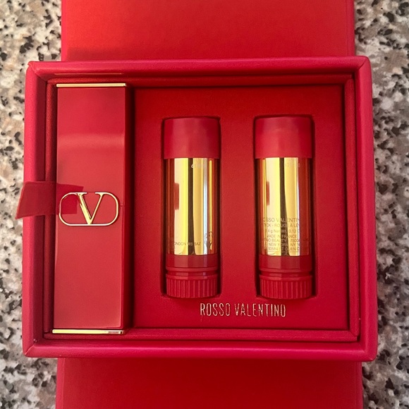 Rosso Valentino Couture Lipstick Set with Reusable Case, New - Picture 3 of 6